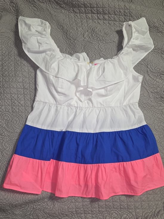 Lilly Pulitzer Tops - Lilly Pulitzer Top. BNWOT